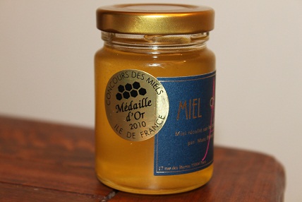 Miel de Paris récolté dans le centre de Paris